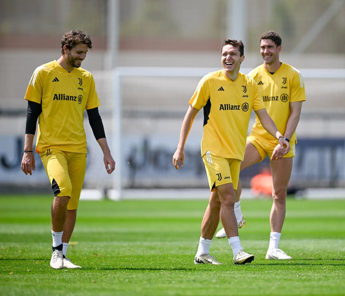 All smiles ahead of Salernitana. ☺