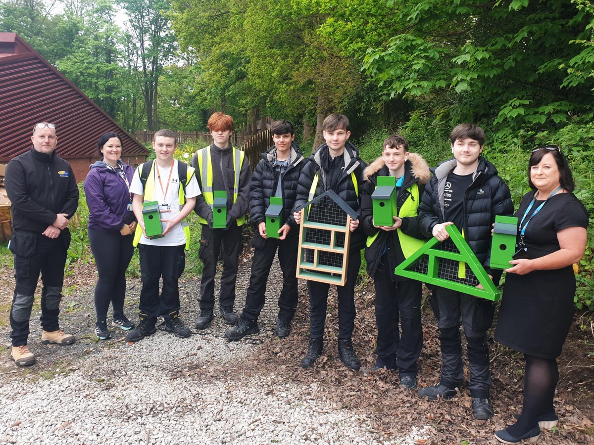 Carpentry and joinery students from @WirralMet kindly visited us last week to build some fantastic bird boxes and bug hotels for the new woodland area at Clatterbridge Cancer Centre - Wirral. You can read all about the visit on our website 👉 orlo.uk/A0KGk