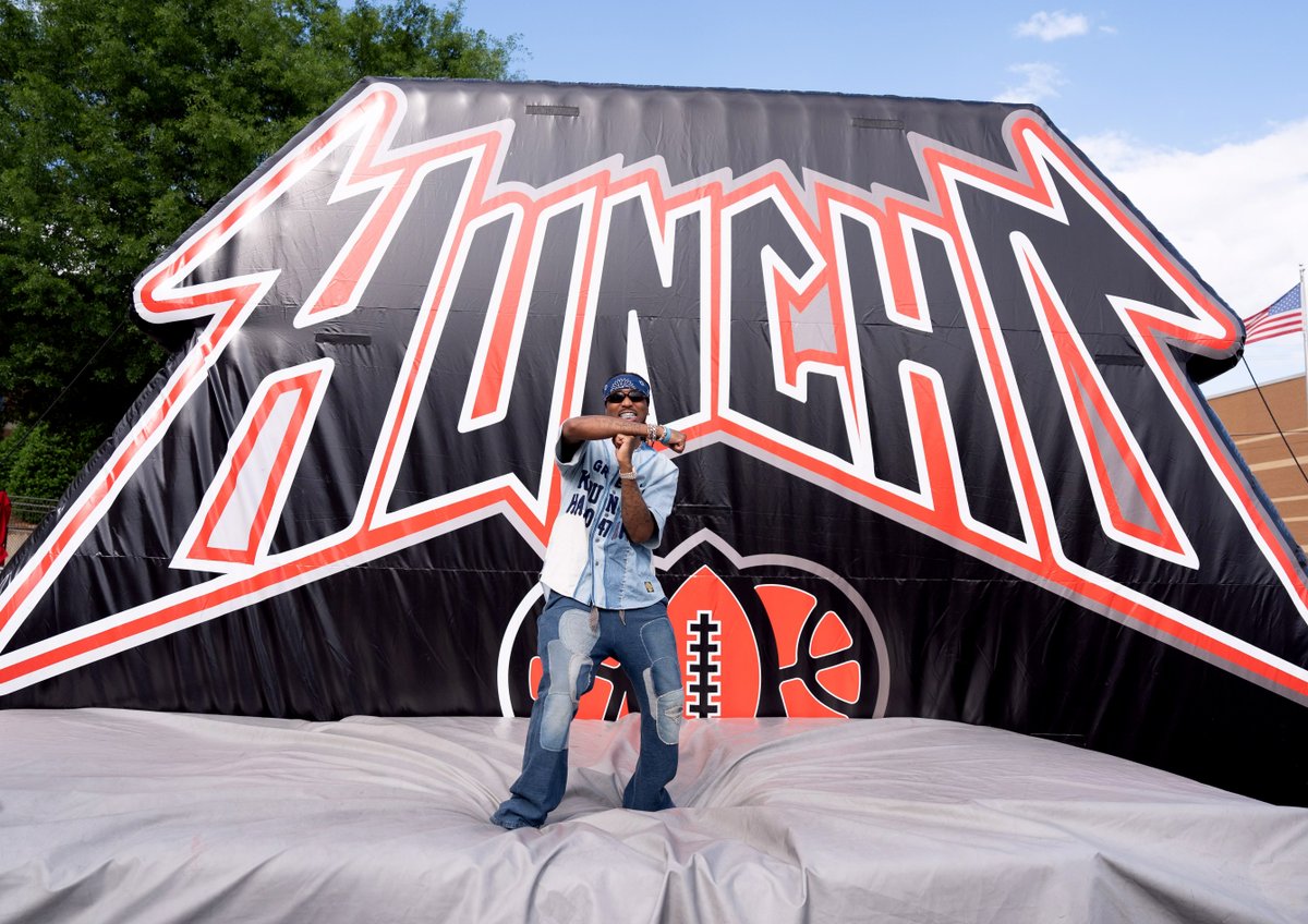 ICYMI... GRAMMY-nominated artist and philanthropist Quavo, from the hip-hop group Migos, recently returned to Berkmar HS to host the 7th Annual Huncho Day. Learn more about the event here: gcpsk12.org/get-connected/… Photos by Kory Savage.
