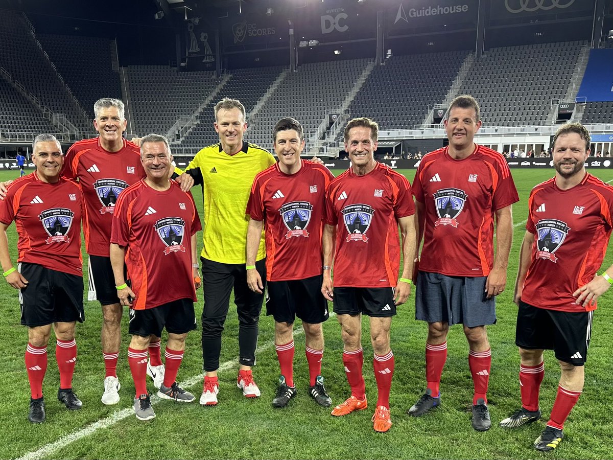 Great to play in the 10th Congressional Soccer Match last night, which supports @ussoccerfndn programs and encourages healthy and active lifestyles among youth! Thanks to Coach @AlexiLalas for helping deliver a big win for the GOP side!