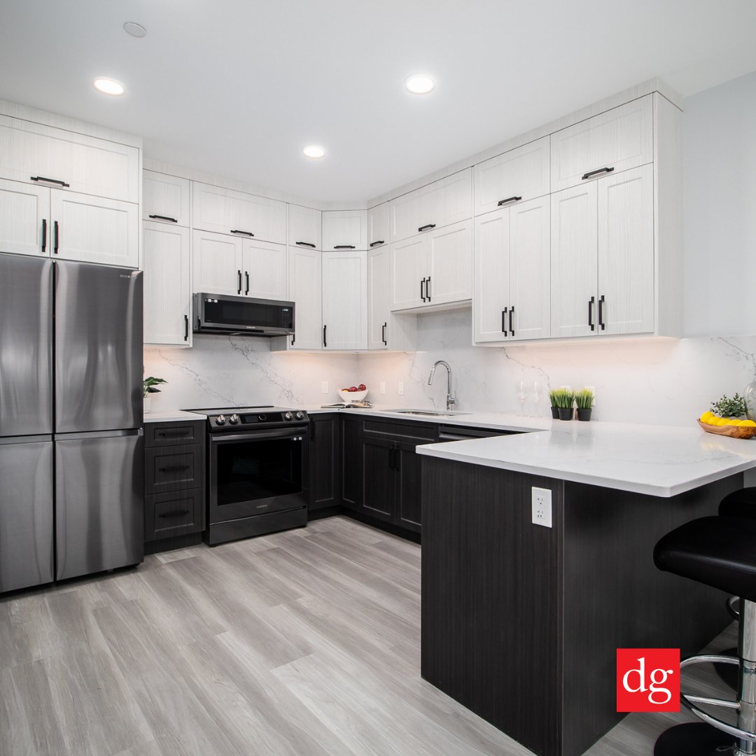 DerekGillette's tweet photo. Experience coastal living at the award-winning Lake View complex on Vancouver Island.

Recently named 2024 Multi-Use Building of the Year, Lake View offers a unique opportunity to own a part of this prestigious community with units starting at $480,000. https://t.co/JQXPpolpw8