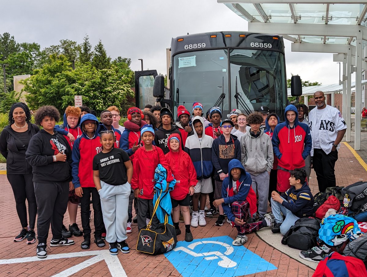 30 students from South Hills Middle, Pittsburgh Classical Academy, & Langley PreK-8 were treated to an unforgettable DC trip by the Josh Gibson Foundation. From meeting Nationals players to exploring Howard University & MLK Jr Memorial, it was an enriching experience! #WeArePPS