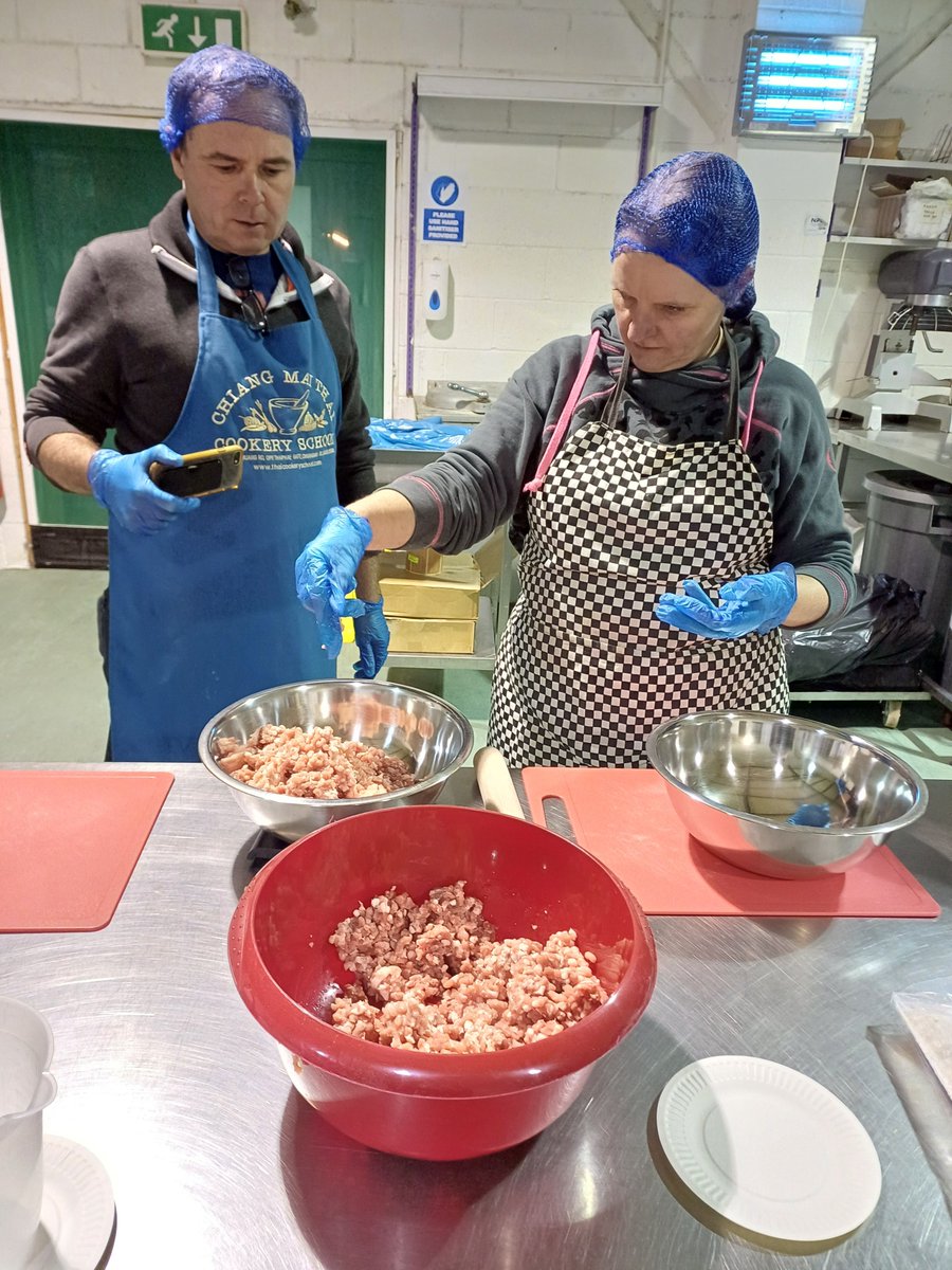 Brockleby's Pies (@brocklebyspies) on Twitter photo It's a perfect night this evening for a BBQ.♨️. Our lovely Sausage Making Workshop guests will this evening go home the kilo of succulent high quality free range pork sausages they make to enjoy at their leisure! Perfect!
#sausagemakingworksop #freerangepork #AdditiveFree It's a perfect night this evening for a BBQ.♨️. Our lovely Sausage Making Workshop guests will this evening go home the kilo of succulent high quality free range pork sausages they make to enjoy at their leisure! Perfect!
#sausagemakingworksop #freerangepork #AdditiveFree