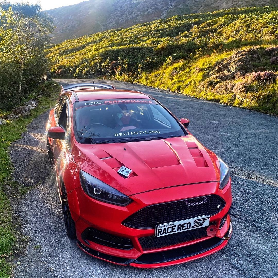 ''In the heart of nature, where every road leads to adventure.'' 🌿🚗⁠
⁠.
.
Car owner: @nik_mistry91⁠

#modifiedcars #fordfocusst #carlock #gpstracking #cartracker #antitheft #trackergps #carprotection #instaautos #carsafety #gpstrackers #cartrackergps #cartracking #security