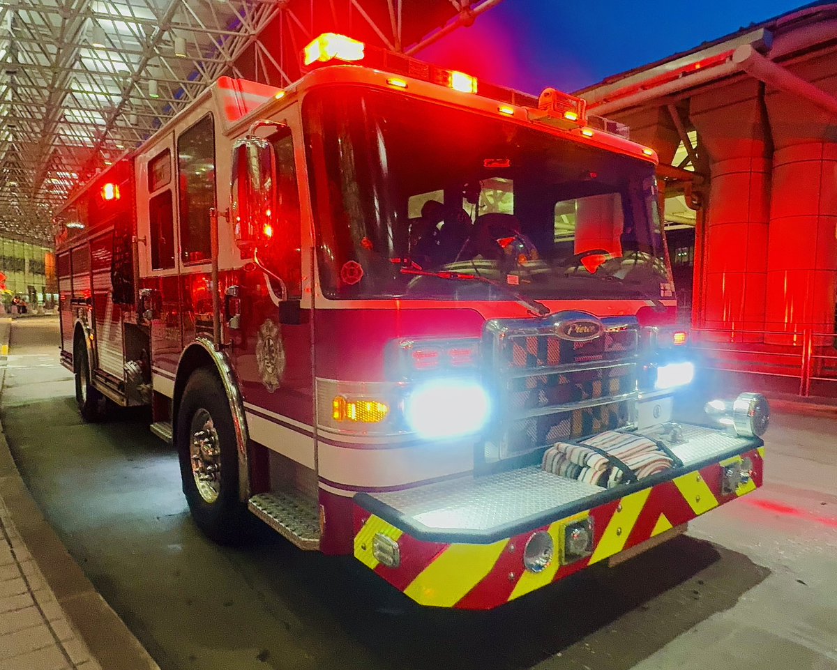 ffshifflett's tweet photo. BWI Airport Fire 

#mdfire #fire https://t.co/K1sSgYUgAV