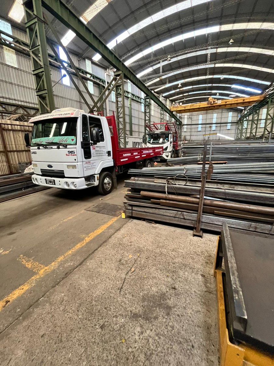 cgt_camioneros's tweet image. 📌 PARO GENERAL
📍 CAMIONEROS 
#Camioneros se adhiere al paro general convocado por la #CGT en defensa del país, rechazando las políticas de ajuste, hambre, desocupación y abandono a los jubilados. 
CONTALA COMO QUIERAS, PARO GENERAL !!!