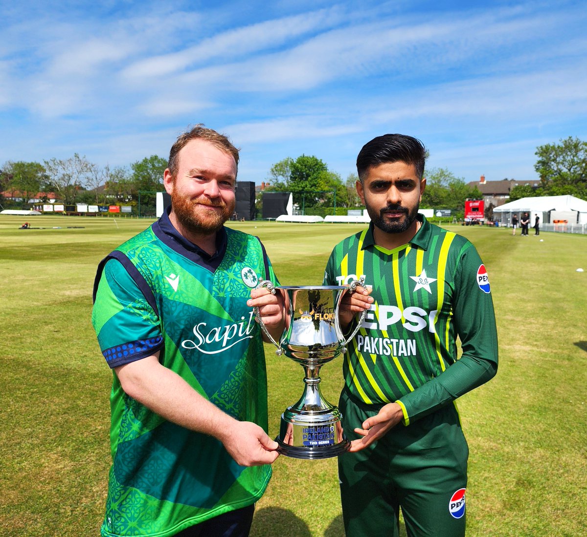 Trophy unveiled for the Pakistan 🆚 Ireland series 🏆

The first T20I takes place tomorrow 🏏

#IREvPAK | #BackTheBoysInGreen