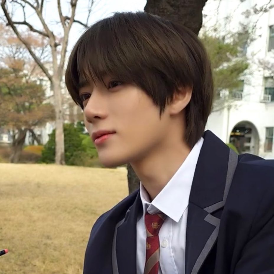sundaecheese_'s tweet photo. ANIME                                               REAL https://t.co/2IkaHutWdn