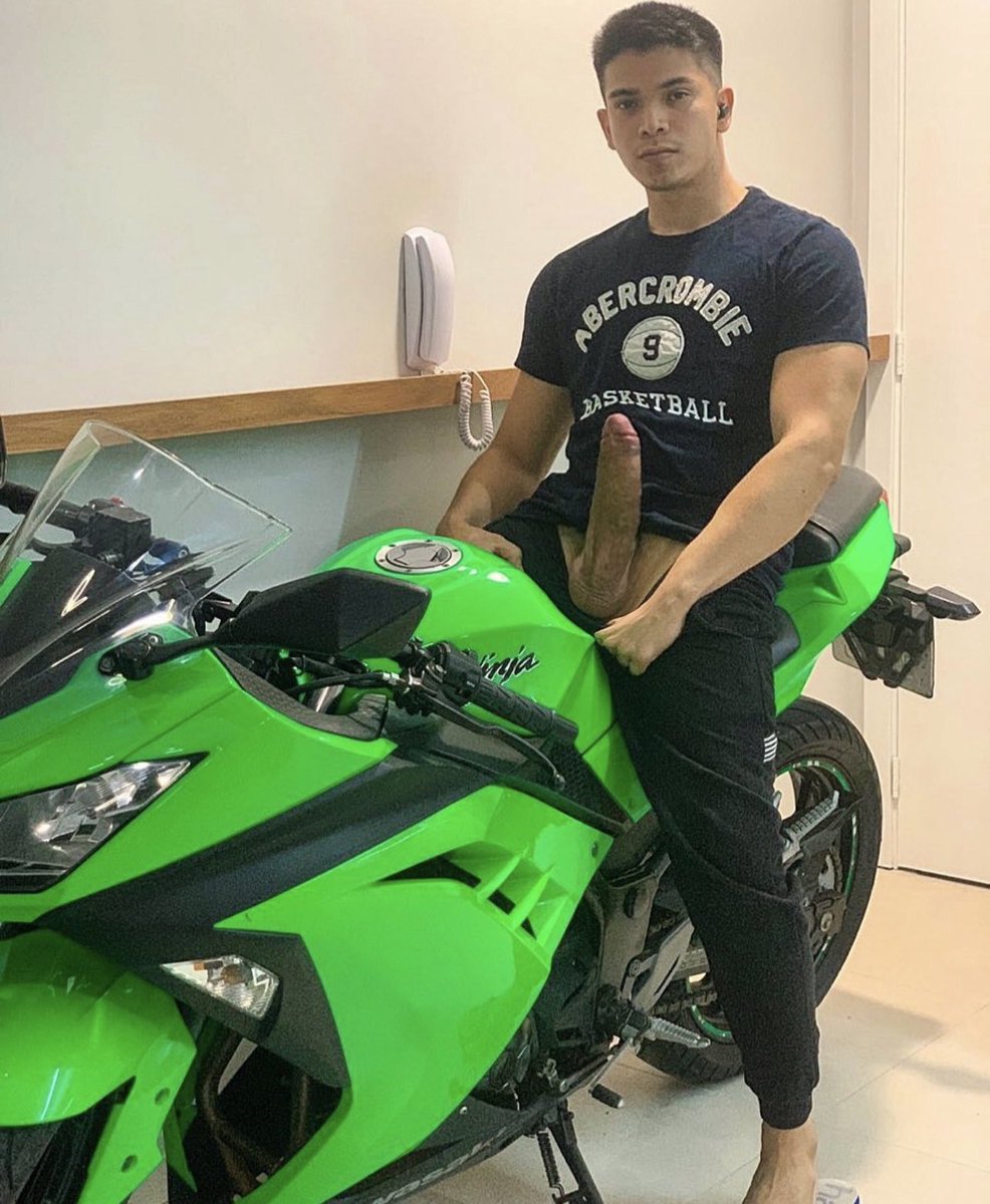 SIT ON MY BIG DICK. 25CM 🍆💦💦 RT RT RT🔥😎
retweet and I write to you privately

😈 and subscribe to my onlyfans promotion 50% OFF ⤵️📌

onlyfans.com/canelonfox
onlyfans.com/canelonfox
onlyfans.com/canelonfox