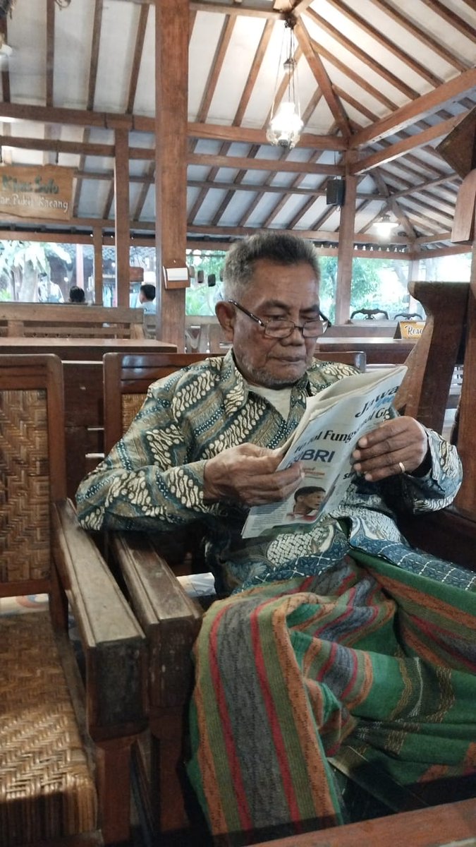 ORANG HILANG Bapak saya, Pak Muslihan, keluar dari rumah di Ngemplak Boyolali, pd jam 5 sore, Kamis 9 Mei 2024, tadi. sampai sekarang belum kembali. menderita demensia. Usia 71 thn. Jika teman2 di sekitar Solo ketemu sosok SPT di gambar silakan hubungi saya, MAHFUD IKHWAN. Hp..