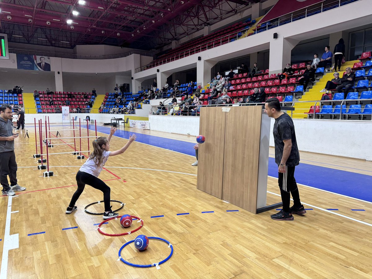 Geleceğin şampiyonlarını keşfediyoruz! Türkiye Sportif Yetenek Taraması ve Spora Yönlendirme Programı'yla genç yetenekleri destekliyoruz. 📍Beylikdüzü Gençlik ve Spor İlçe Müdürlüğü