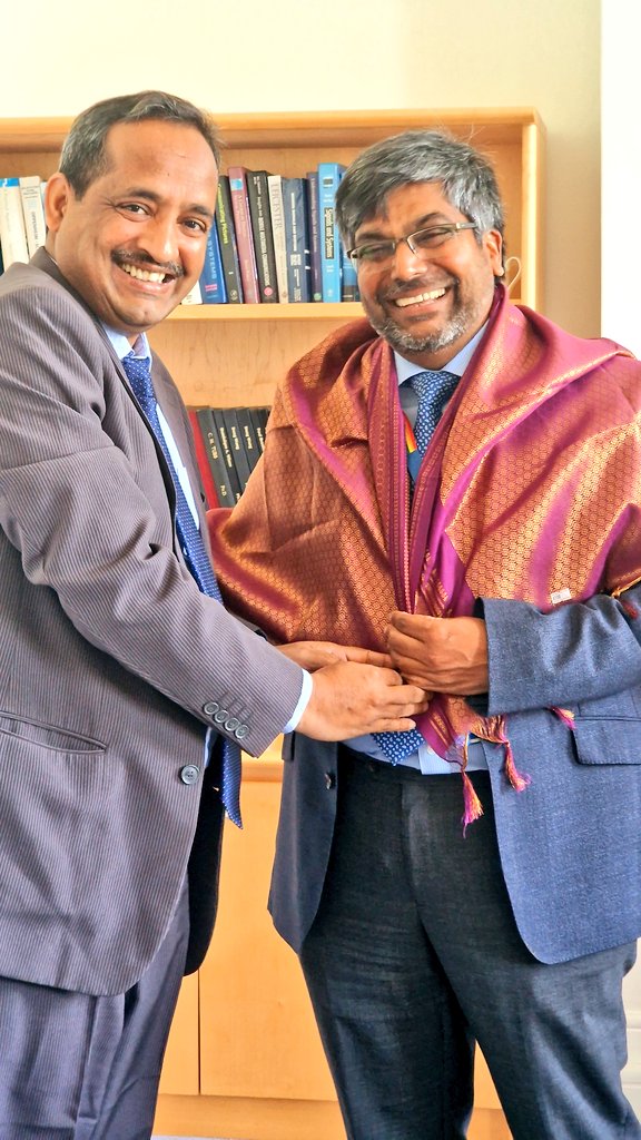 Great meeting of CG @venkatifs with VC @NCanagarajah at @uniofleicester! CG was keen to learn about the partnership prog delivered by @uniofleicester & Apollo University (TAU), part of the Apollo Hospitals Group along with the array of ongoing #Space & #Medicine projects with 🇮🇳