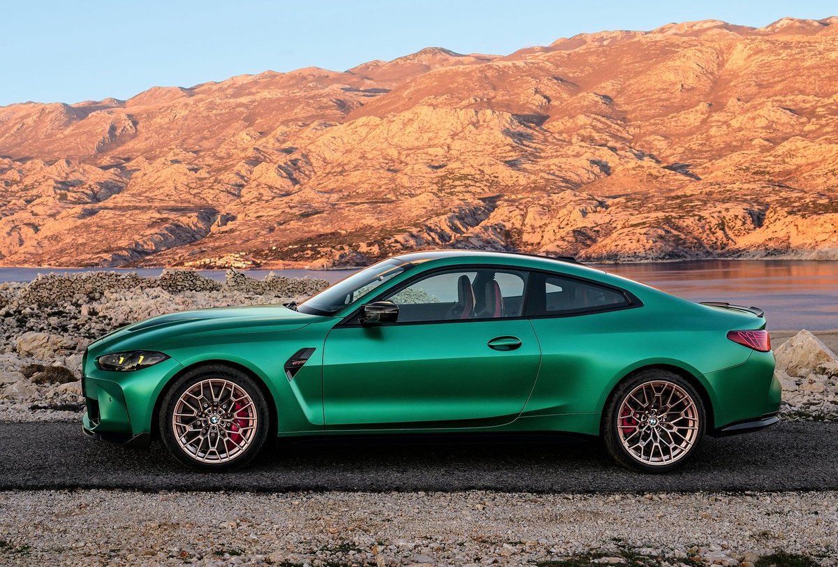 khuleonwheels's tweet image. BMW M unleashes new M4 CS and it’s coming to Mzansi. See details here: bit.ly/3WA0Ffn

#THEM4 #BMWSA #M4CS