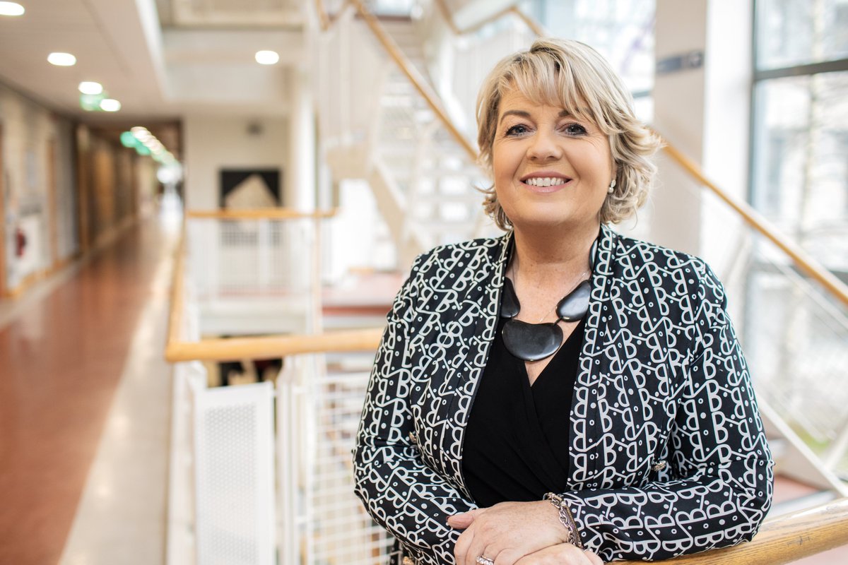 Tune in to hear Dr Louise Kavanagh McBride of the @NMBI_ie in the latest podcast. She stresses the need for ongoing career development for nurses and the vital role of good mentoring. She advises studying for microcredentials. womeninleadership.ie/2024/04/dr-lou…