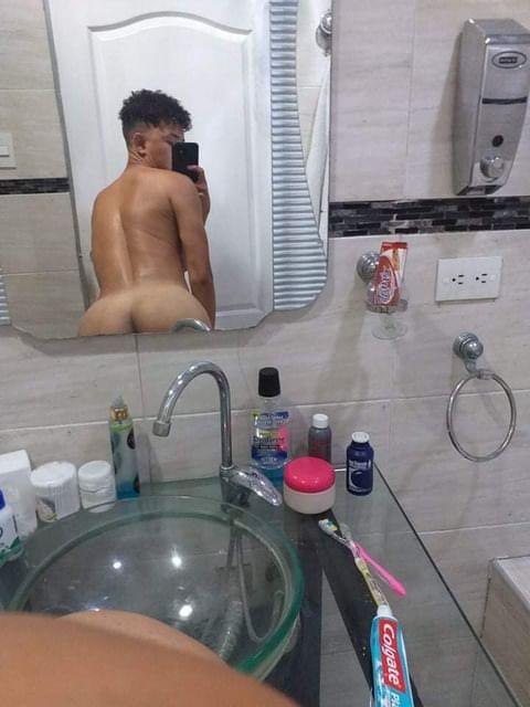 JeffAlejandro06's tweet photo. Una🍆 para este 🍑 https://t.co/diko1cJ4Fo