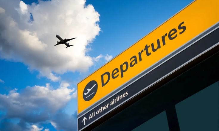 alloywheelfix's tweet photo. Mr Airport drop off 
Join my group get to the Airport on time every time ⏰
@MrAirportdropoff 
Large people carrier 1 to 8 passengers based in the Reigate area 
Email: mrairportdropoff@outlook.com
#reigate #redhill #horley 
@mrairportdropoff https://t.co/OC8225gw21