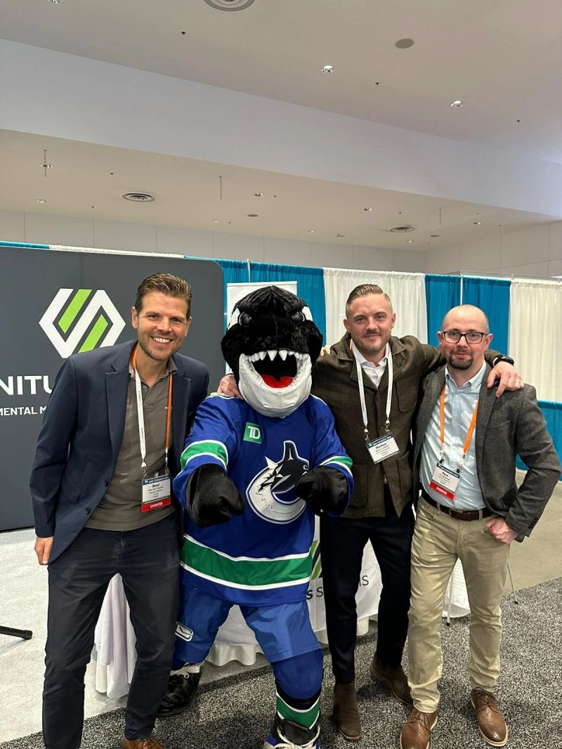 #TBT to Geo-Congress 2024 earlier this year. The Sonitus Systems spent the few days hanging out with Fin from the Vancouver Canuckschatting about all things #environmentalmonitoring!

#geocongress2024 #noise #airquality #acoustics