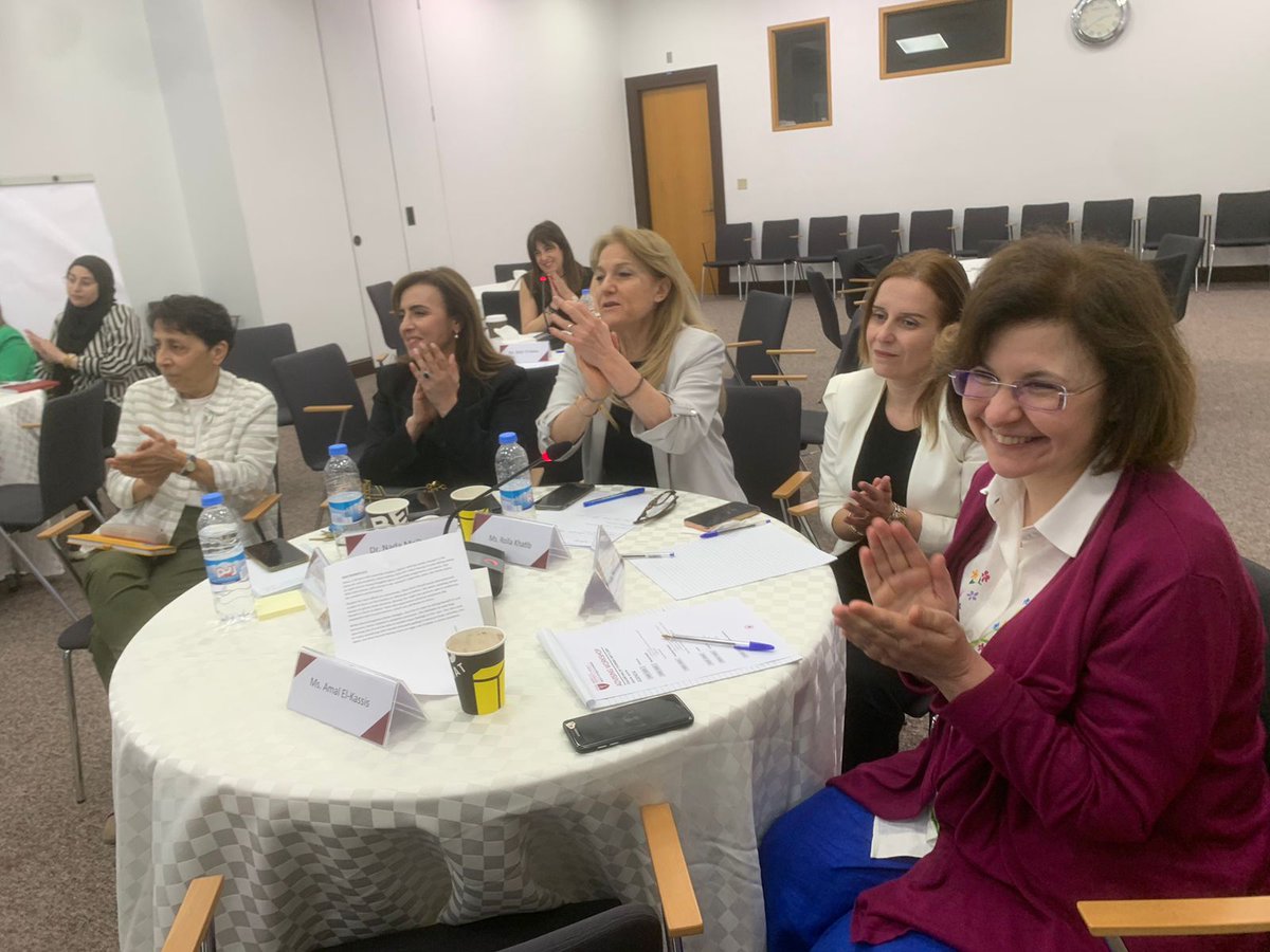 Today's Advising Workshop empowered #FHS faculty with mental health strategies crucial for their frontline support roles, equipping them with the knowledge to respond effectively to any situation. #FHSFaculty #AUB #MentalHealth #AdvisingWorkshop