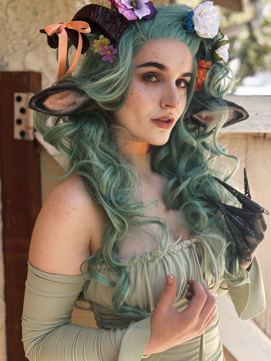 “What a day.”
.
I have a lot of feelings after last week’s ep. I’m so excited for this one. What a day indeed. It’s Thursday.
.
Fearne belongs to Ashley Johnson for @CriticalRole 
#CriticalRole #criticalrolecosplay
