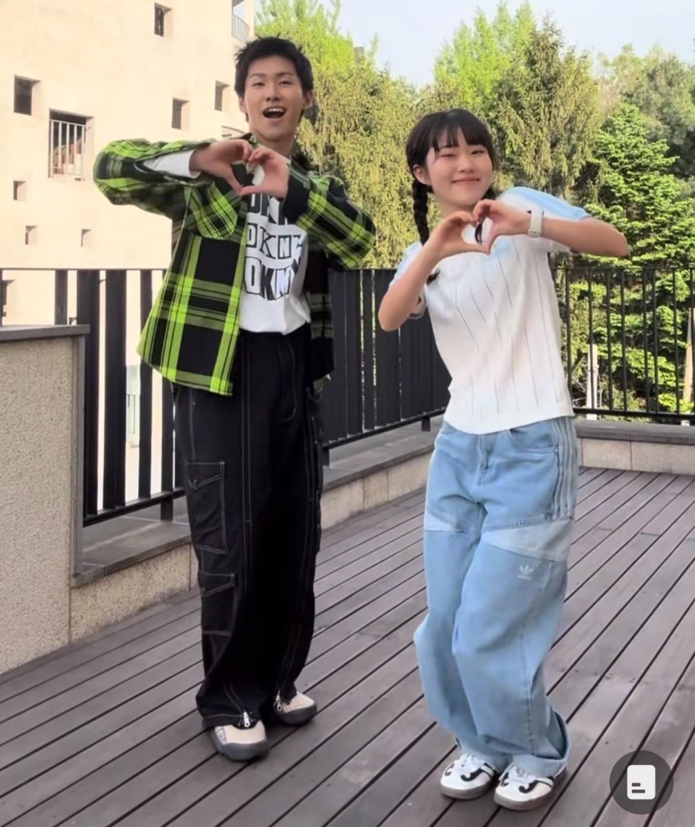 kumalove7700's tweet photo. あゆむくん、今頃何してるかな?
私は毎日朝から #BANDAGE ばっかり聴いてるよ。
ダンプラ、めっちゃ見てる😆
好きすぎて✨
可愛い2人💕
↓
#Obsessed は寝る前に聴いてる✨
#AyumuImazu #simmon
https://t.co/bfrhcNicnH https://t.co/EUUzsX6Ugz