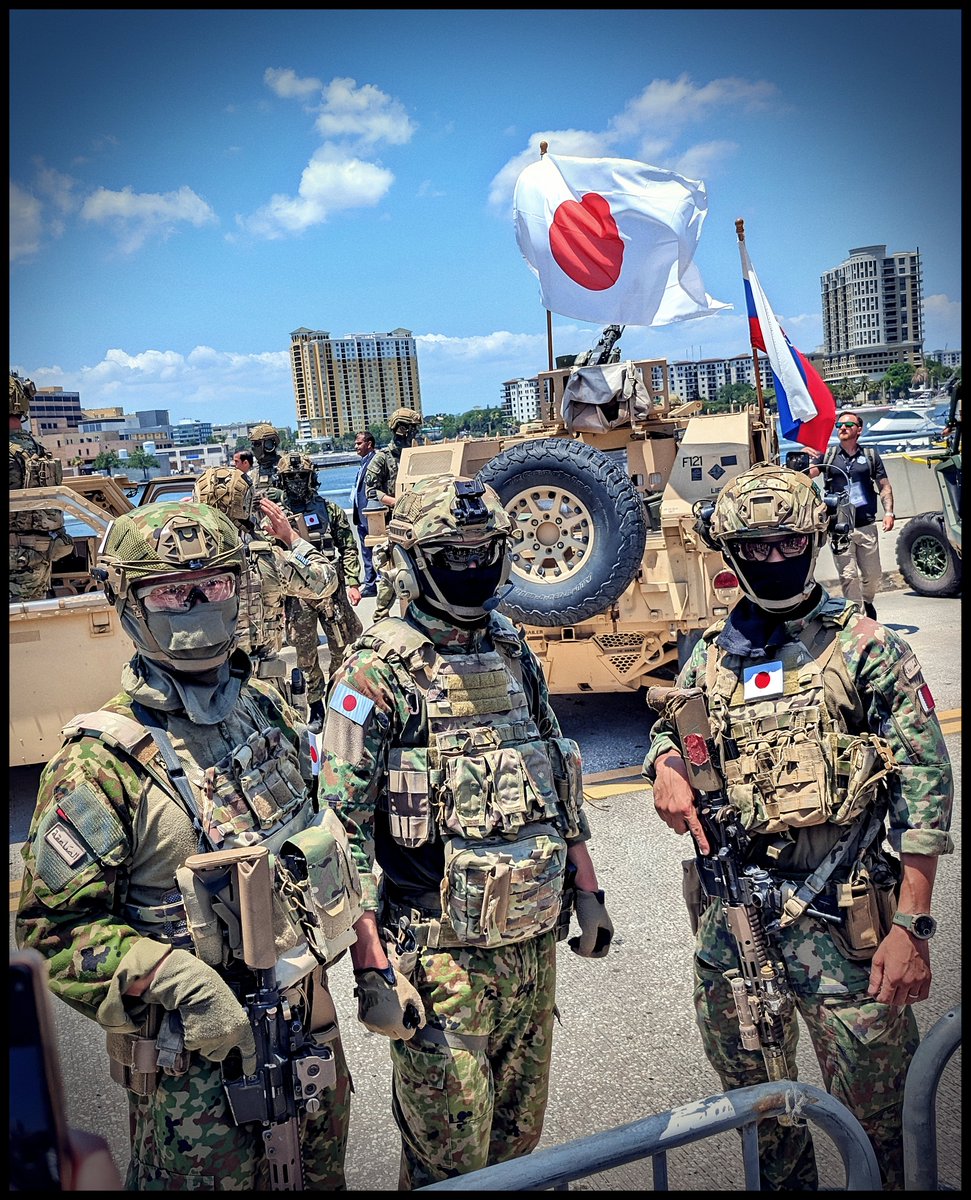 NAMELESS_JSDF's tweet image. The presence of the Japanese Special Operations Group?! #SOFWeek2024 #SOFWeek 
The SFGp typically remain elusive in the media, with most of their equipment, missions, and even their existence shrouded in mystery. However, recently, they have been making more frequent appearances.
