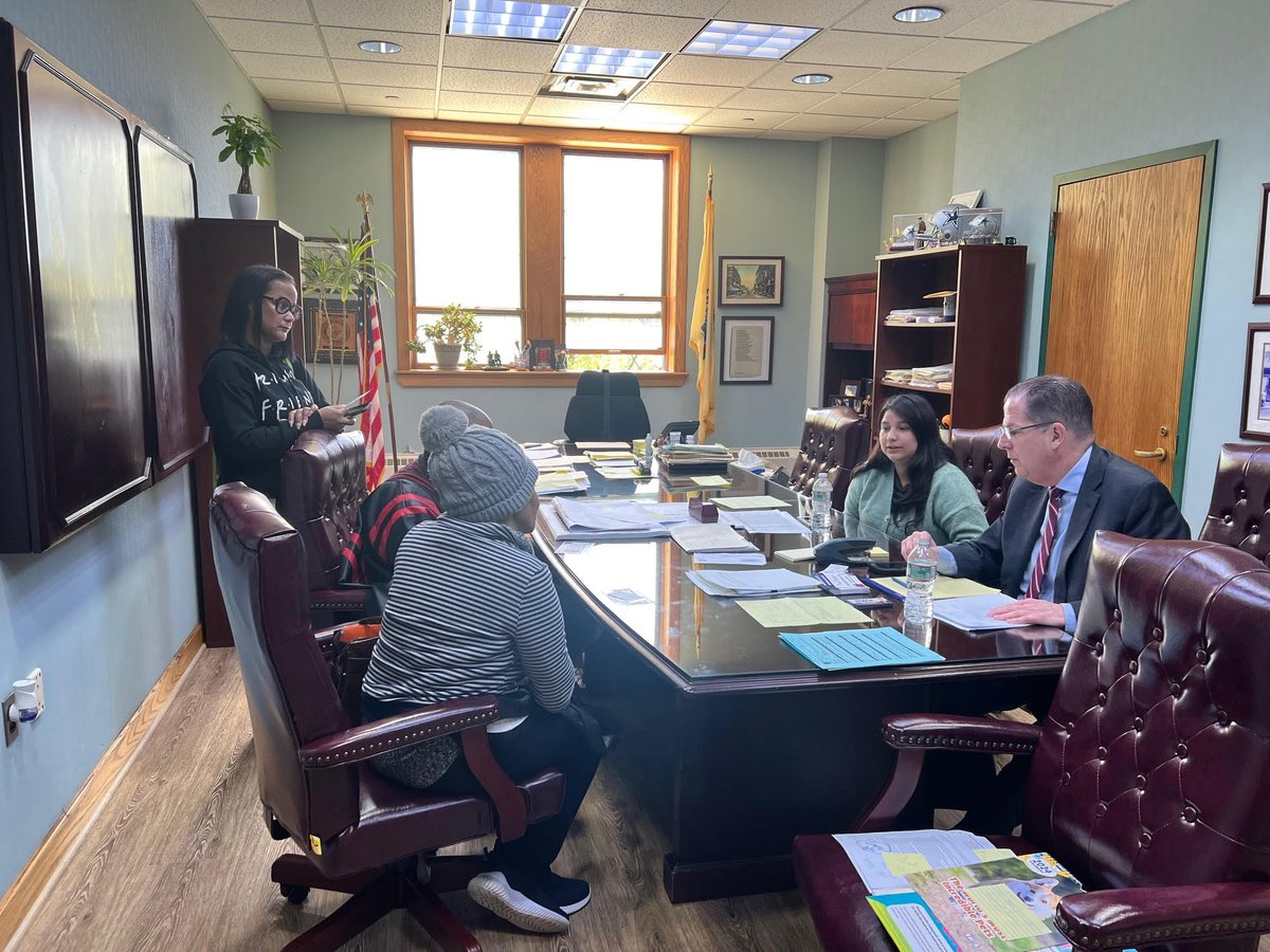 Constituent Day is a time when I can see residents one-on-one and try to help them with problems and issues. Today I met with over 130 constituents.