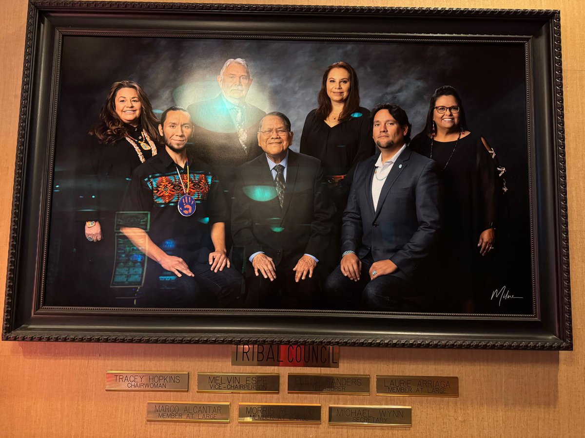 FPopReis's tweet photo. Overnachting in een hotel van een ‘native American-tribe’ (je mag geen indianenstam meer zeggen ;) is altijd net anders. Wij mochten niet in het lijntje van de stam-oudsten maar gelukkig was het niet druk. De council met vrouwelijke voorzitter keek goedkeurend toe. https://t.co/YdbfNbeZut