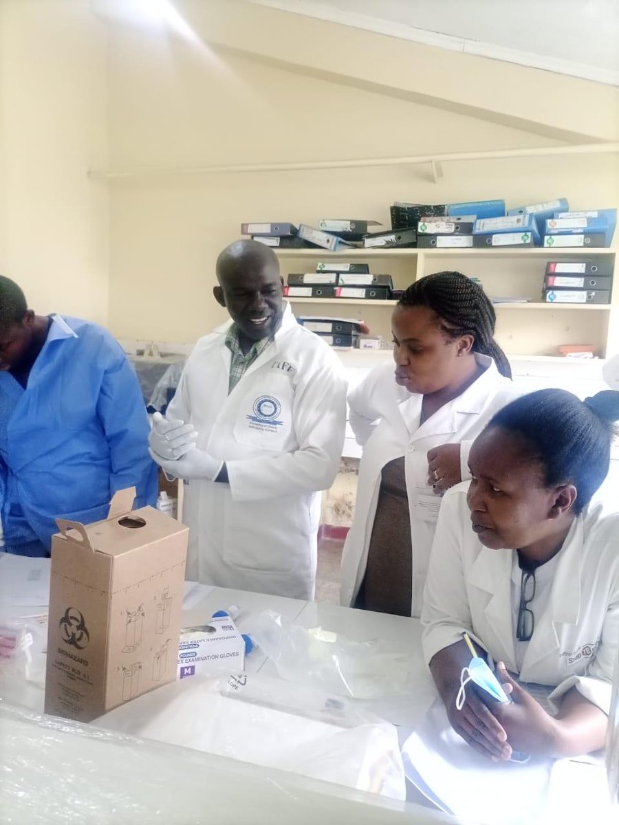 Meanwhile in Kenya… extending AMS best practice with well attended microbiology training for lab staff at sub county hospitals across Kakamega. #CwPAMS #antimicrobialstewardship @THETlinks