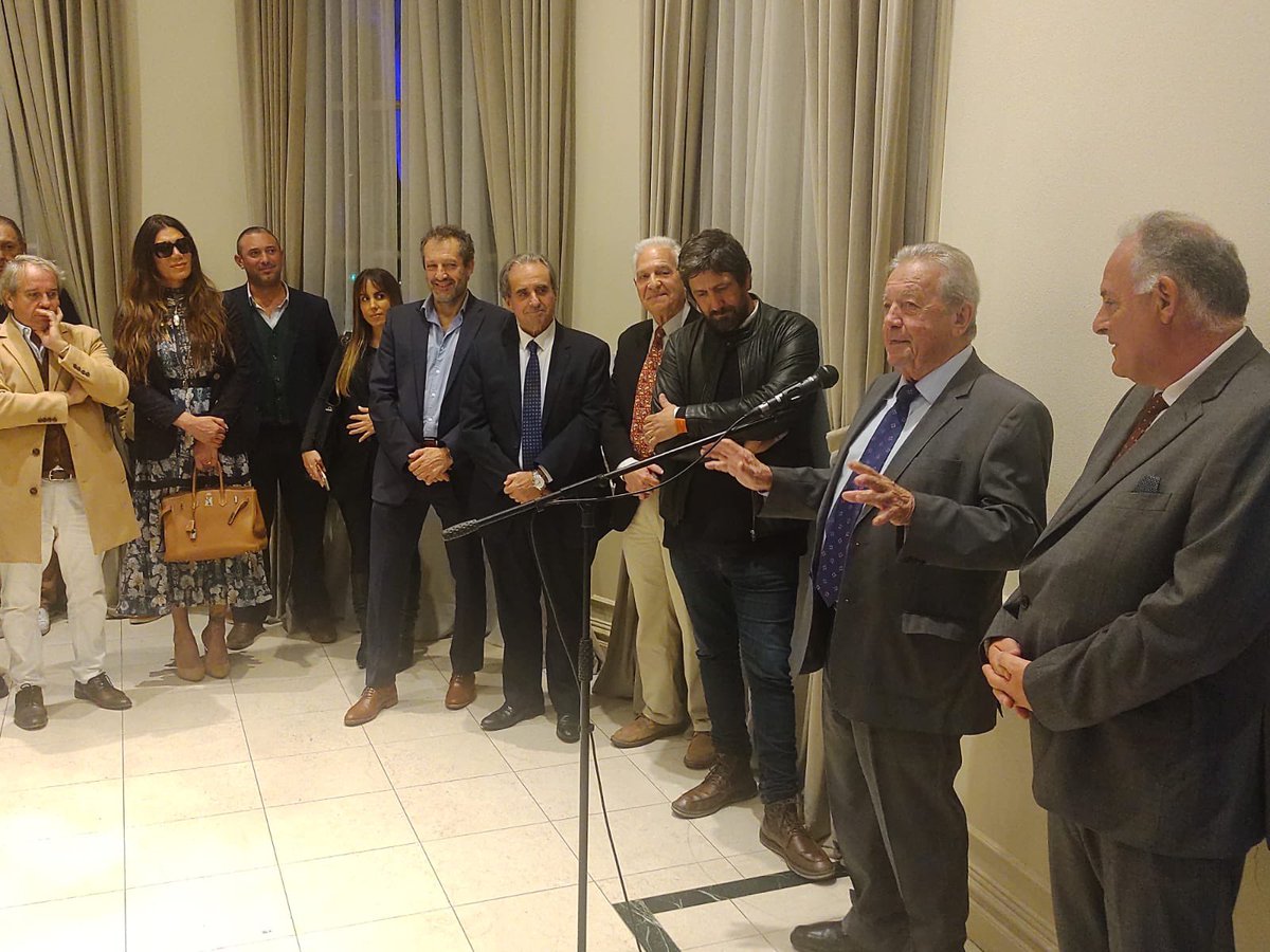 En la @UruEnArgentina apoyamos el lanzamiento de las actividades de la Plaza de Toros de Colonia junto a máximas autoridades del Departamento @IntColonia  y del Ministerio @Uruguay_Natural prensa y operadores. Éxitos