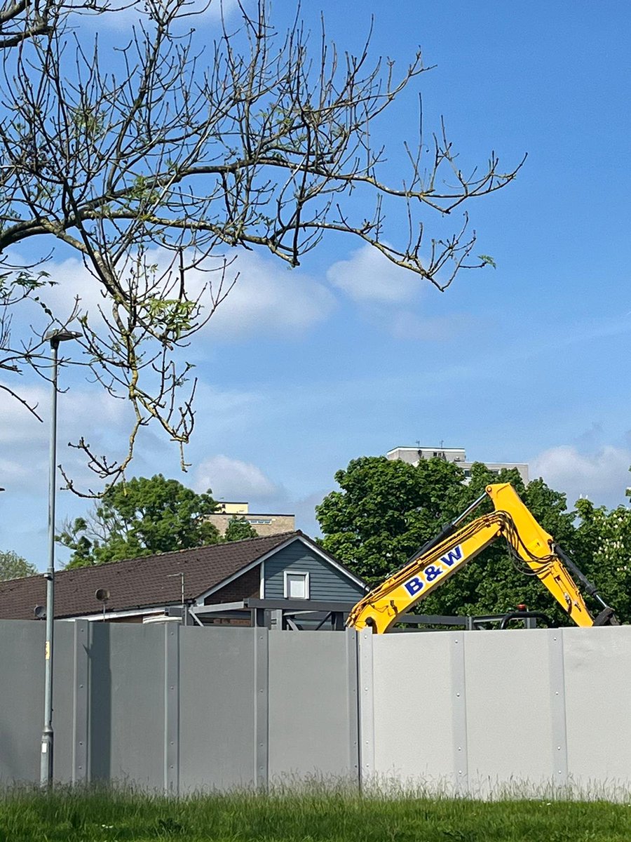 @AlanGoodLD @ManCityCouncil we thought according to the plans we saw that Jersey Street Green was meant to remain a green space to connect to Ancoats Green? Building appears to have started!