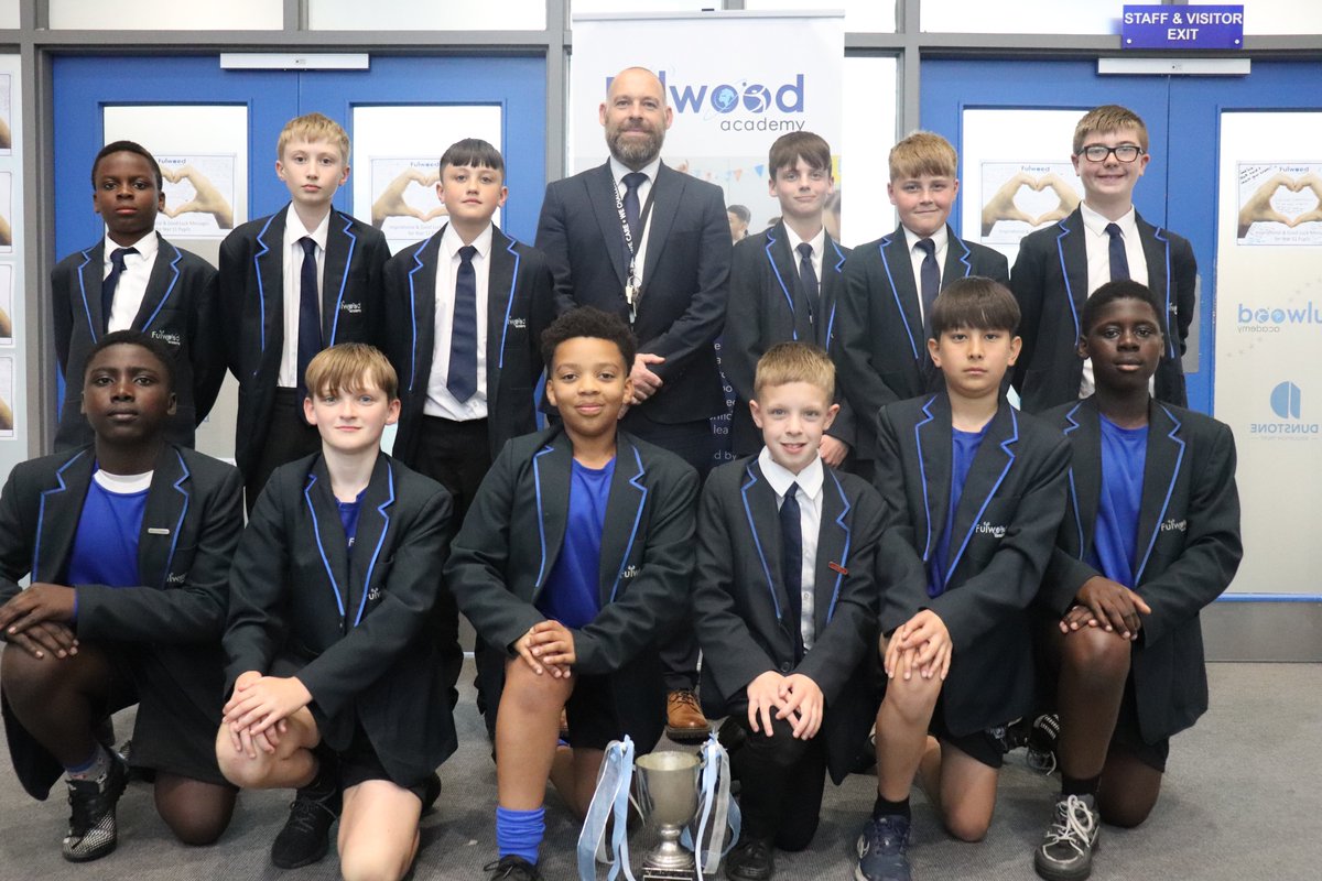 🏆🍰 Cheers to our Year 7 Football Champions! 🍰🏆
🎉They are celebrating their triumph with a well-deserved drink and cake session alongside our Principal. 🥤🎂 Your hard work has truly paid off! 💪⚽ #WeAreFulwood #WeCommit #Champions #CelebrationTime #TeamEffort 🏅