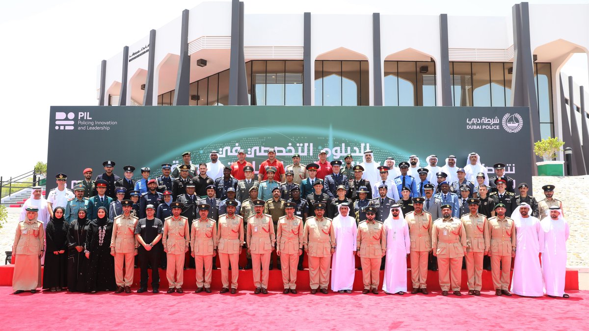 #News | Dubai Police Hosts Graduation of World’s First Policing Innovation and Leadership (PIL) Diploma 

Details:
dubaipolice.gov.ae/wps/portal/hom…

#YourSecurityOurHappiness
#SmartSecureTogether