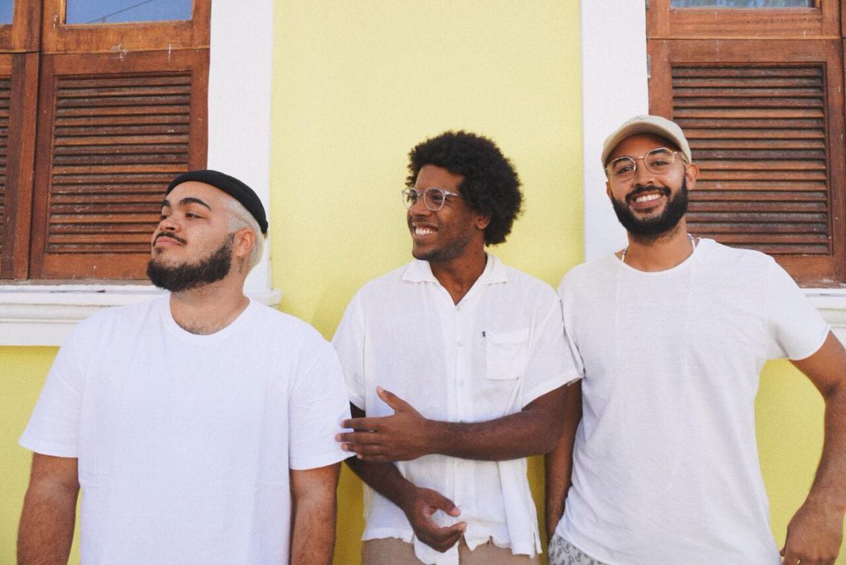 alemdatela's tweet photo. Multishow: TVZ recebe os Gilsons ao vivo nesta quinta #Gilsons #Multishow #tvz
O canla de TV por assinatura Multishow exibe nesta quinta-feira, dia 9 de maio, a partir das 18h,…
➕ Veja mais em: https://t.co/OSeHA1NimI https://t.co/FkkkoO4oPM