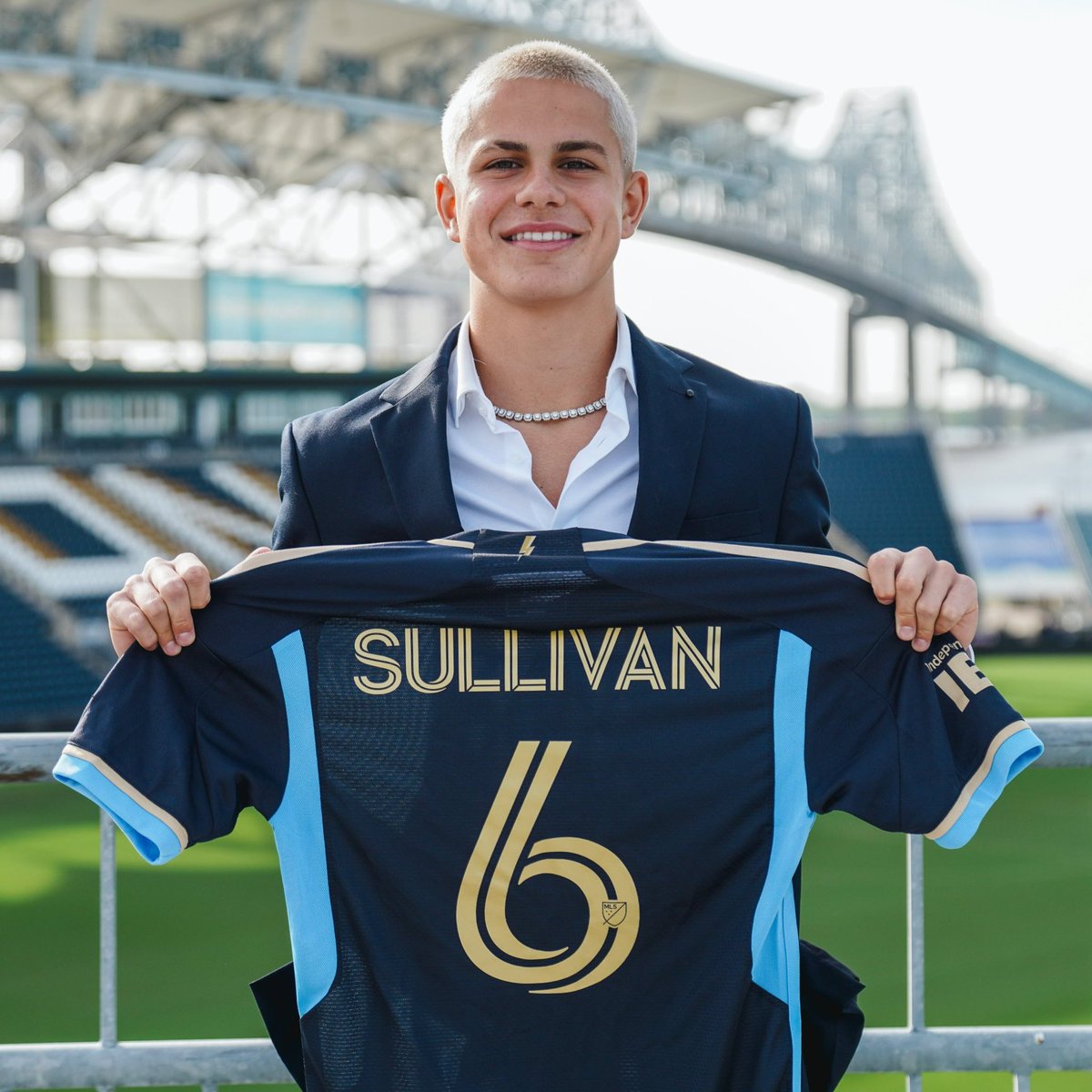 🔵🇺🇸 Cavan Sullivan on joining Man City: “I always watch Man City! They're like every kid's dream team”. “I sat with my family and my agents and we decided that it was the best plan to join City”, told ESPN.