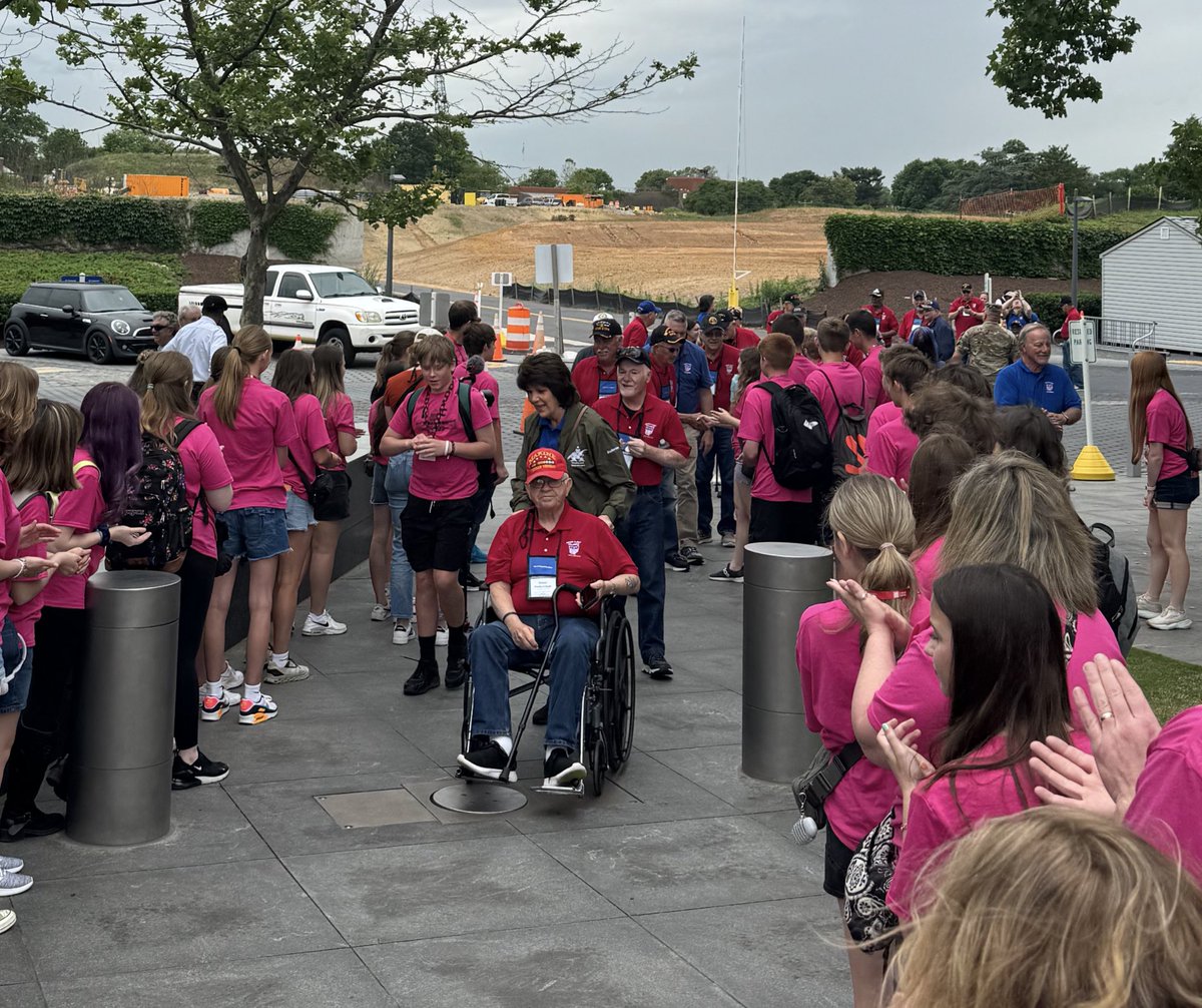coachcotter's tweet image. @FairbanksLocal 8th graders met the @honorflightcmh at the Air Force Memorial.  The kids gave Challenge Coins to the Veterans.  It was awesome! #PanthersinDC