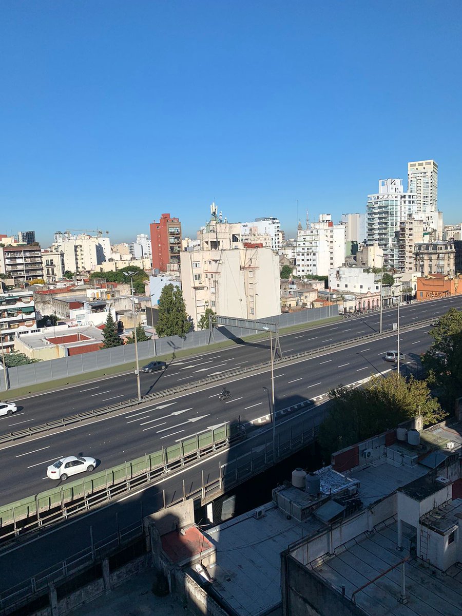 canalabiertoar's tweet photo. El #ParoNacional, en imágenes. 

#Ahora Autopista 25 de Mayo, en CABA.
Ph @antoasantos

#ParoGeneral https://t.co/pCJvYT2dQY