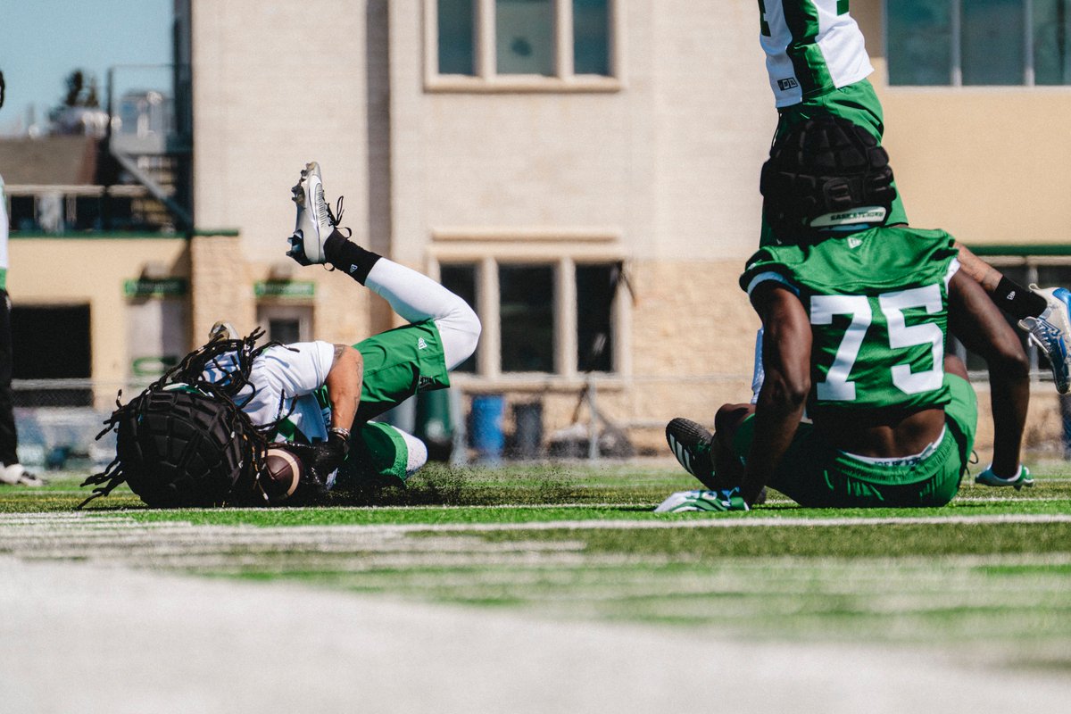 Diving in to Day 2 at Rider Rookie Camp. 🙌🏈 @TeamColeBlooded