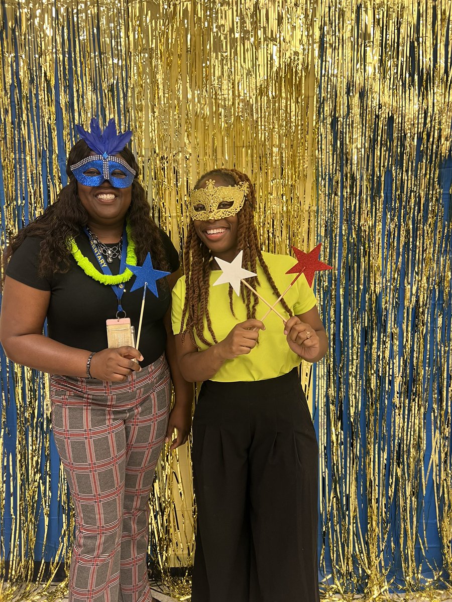 LakeRimES's tweet photo. Teachers having some fun at this week’s teacher appreciation Photo Booth. The most valuable resource teachers have is each other. @CumberlandCoSch @CCSSuptConnelly https://t.co/WCcDTg3mUn