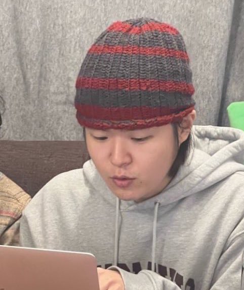 다음 중 급한노새의 보컬이 아닌것은?
ㄴ 정답. 없다