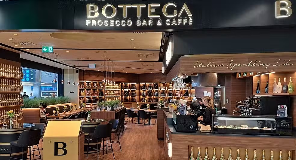 New Prosecco Bar at Budapest Airport @BottegaGold 
glassofbubbly.com/new-prosecco-b…