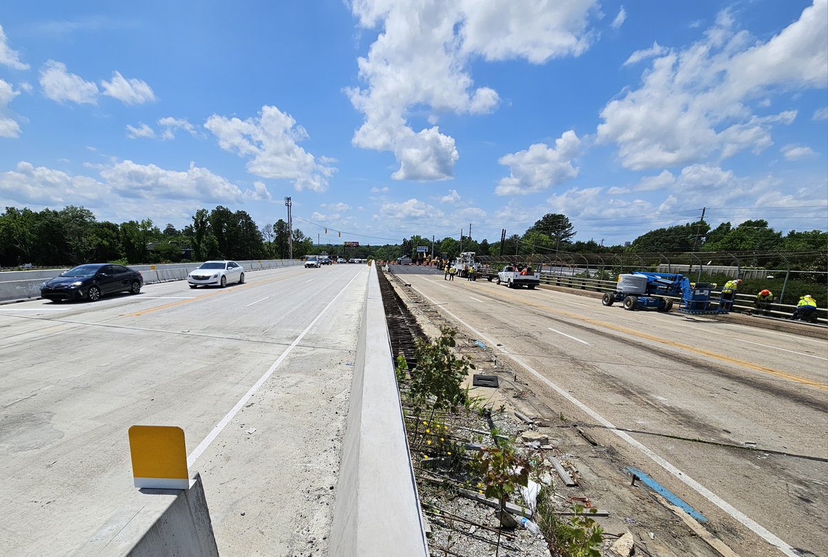 Muscogee Co/Columbus: crews are prepping for the coming demo of the old bridge on Buena Vista Rd @ I-185! NB & SB I-185 lanes at Exit 4 will be closed during overnight hours this weekend - drivers will be directed to use the exit ramps. #yourpennyyourprogress @GDOTWest @ColConGov