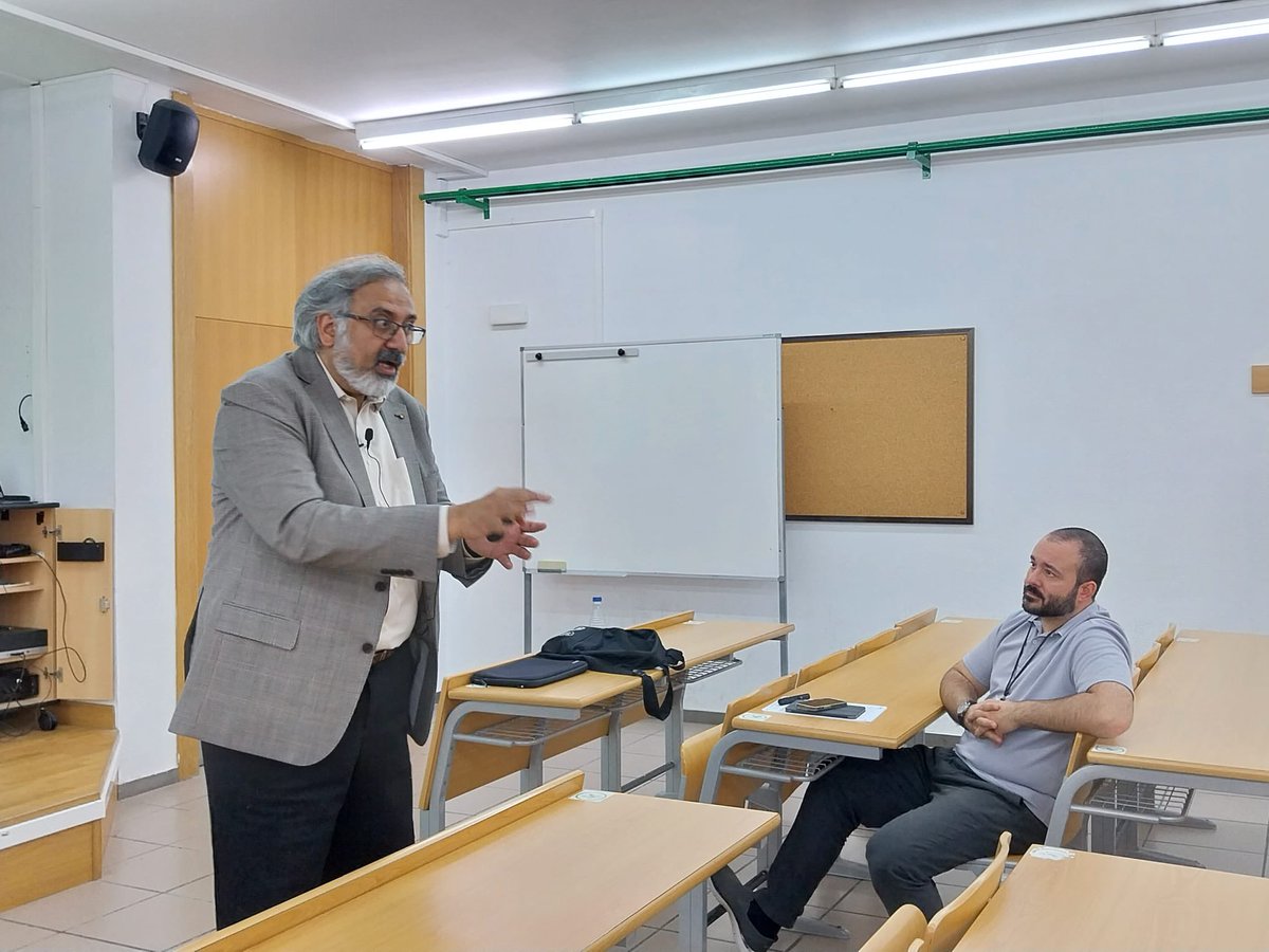 🎤Today’s talk: The Science, Prospects and Possibilities at the Electron Ion Collider 📣👨🏽‍🏫 Prof. Abhay Deshpande (Stony Brook University Brookhaven)