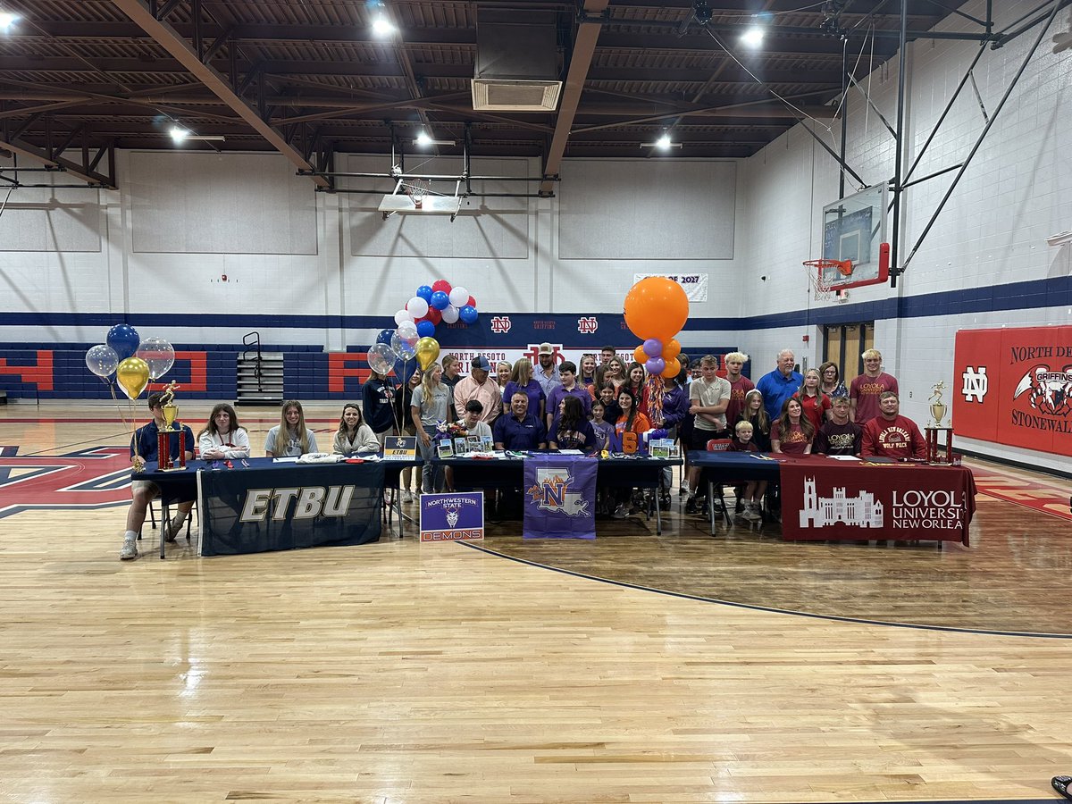 End of the season signing day!!