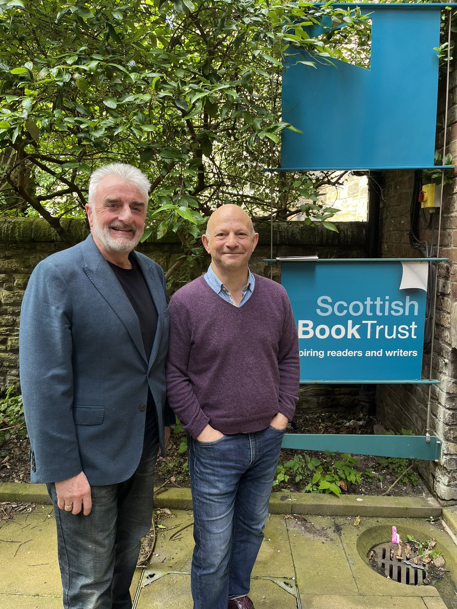 Lovely to catch up with @scottishbktrust Mark Lambert, brilliant organisation which amongst other things distributes over one million free books per year in Scotland!