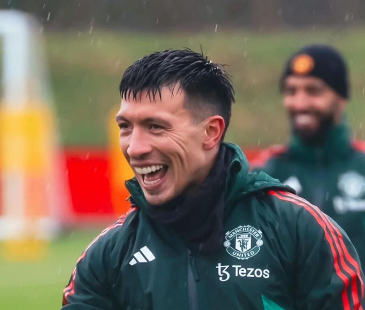 Lisandro Martinez and Marcus Rashford are back training with the first team at Carrington. #SportDm #MUFC