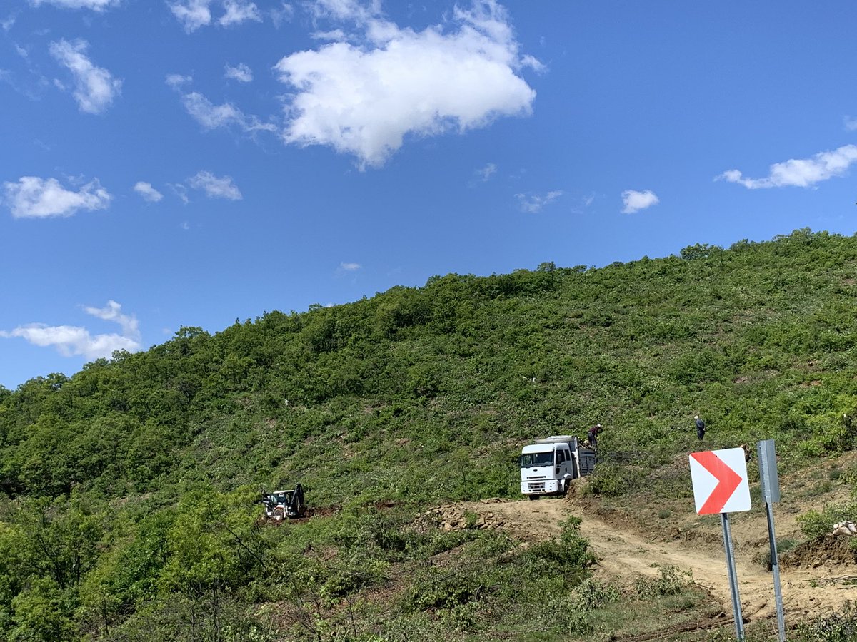 munzurcevre2's tweet photo. Dersim temsilciliğimiz orman kıyımına karşı basın açıklamasına çağırıyor!

Yer: Dersim Merkez Orman Bölge Müdürlüğü (Gazik yol ayrımı)
Saat: 10 Mayıs Cuma, 13.00 https://t.co/7rrr0fkSx4