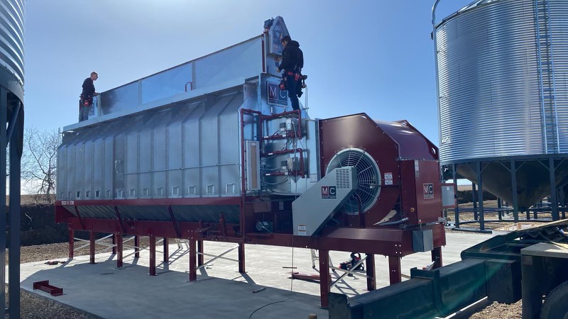 First dryer sites of the season almost complete then on to the next!! Looking for a mixed-flow or screened-type dryer or ANY grain handling equipment? We have seasoned, qualified millwrights and design teams ready to build a quality site. Call 844-744-WALL
wallgrain.com