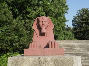 This week's theme for the #OnlineArtExchange by @artukdotorg is Egypt to highlight 'Creatures of the Nile @victoriagallery (curated by @GarstangMuseum). We chose these from Crystal Palace Park, Bromley @LBofBromley based on ones in the Louvre.