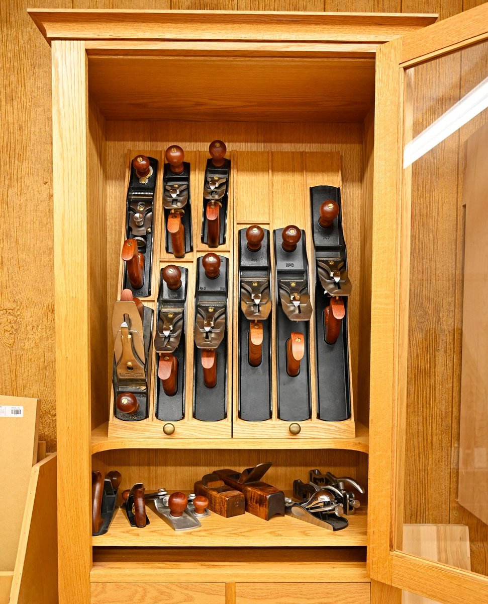 How do you feel about hand planes?

#woodcraft #woodworking #handtools #DIY #woodwork #maker 
#doityourself #woodworker #wood