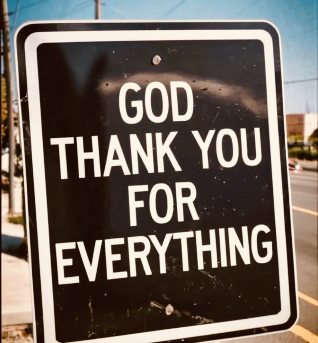 1 Chronicles 16:34 “O give thanks unto the LORD; for he isgood; for his mercy endureth for ever.” ✝️